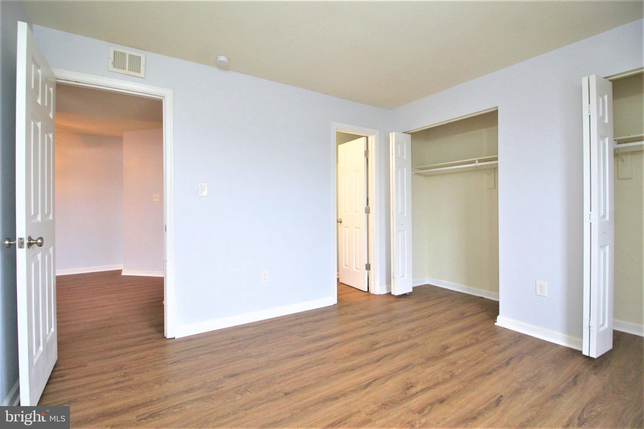 CEDAR LEE CONDOMINIUM - Residential Lease