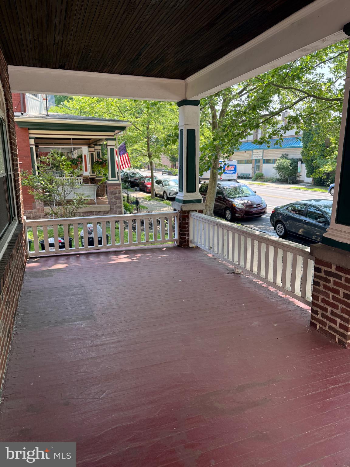 945 E HIGH STREET