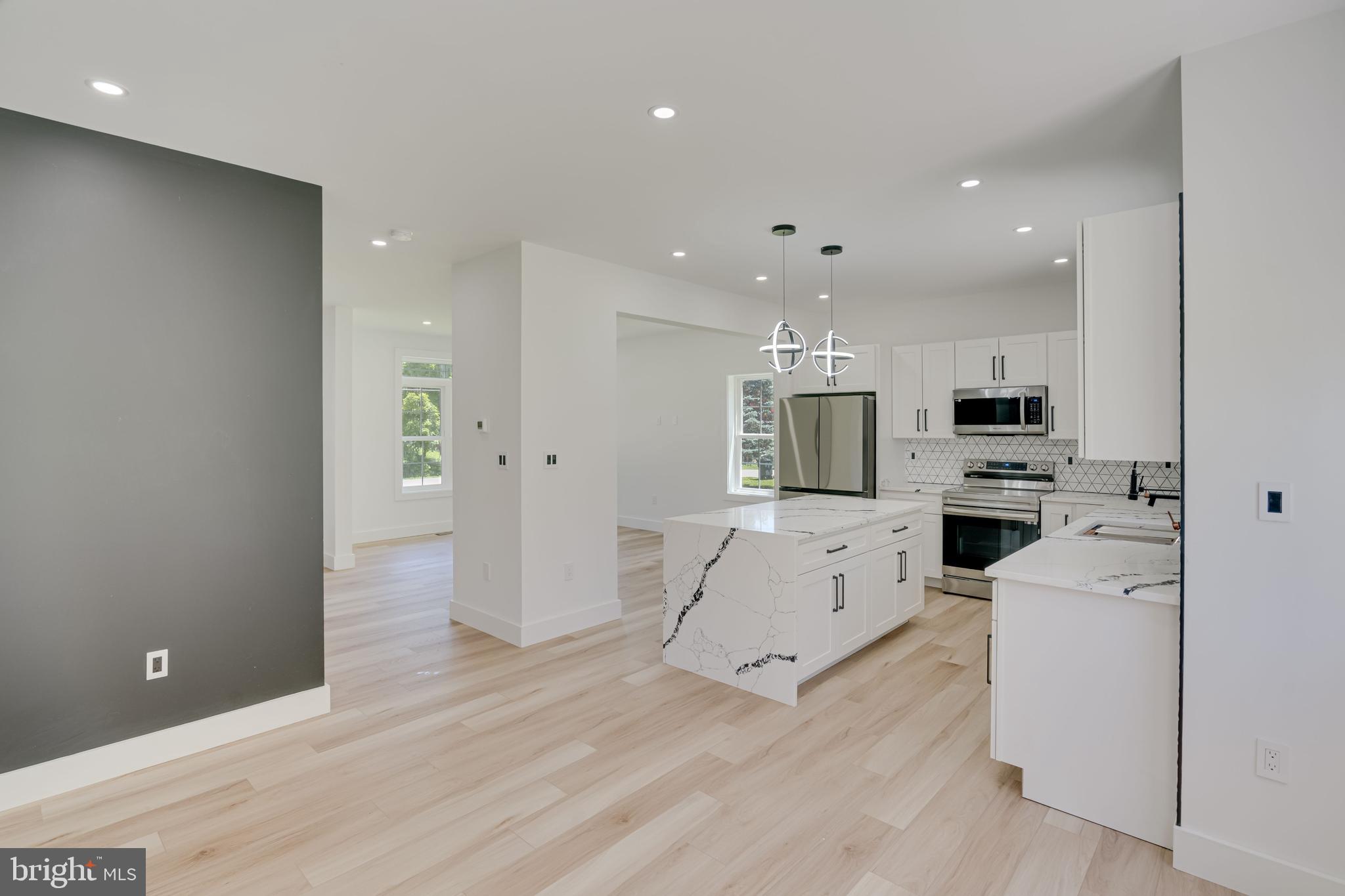 PIKEVIEW ACRES NORTH - Residential