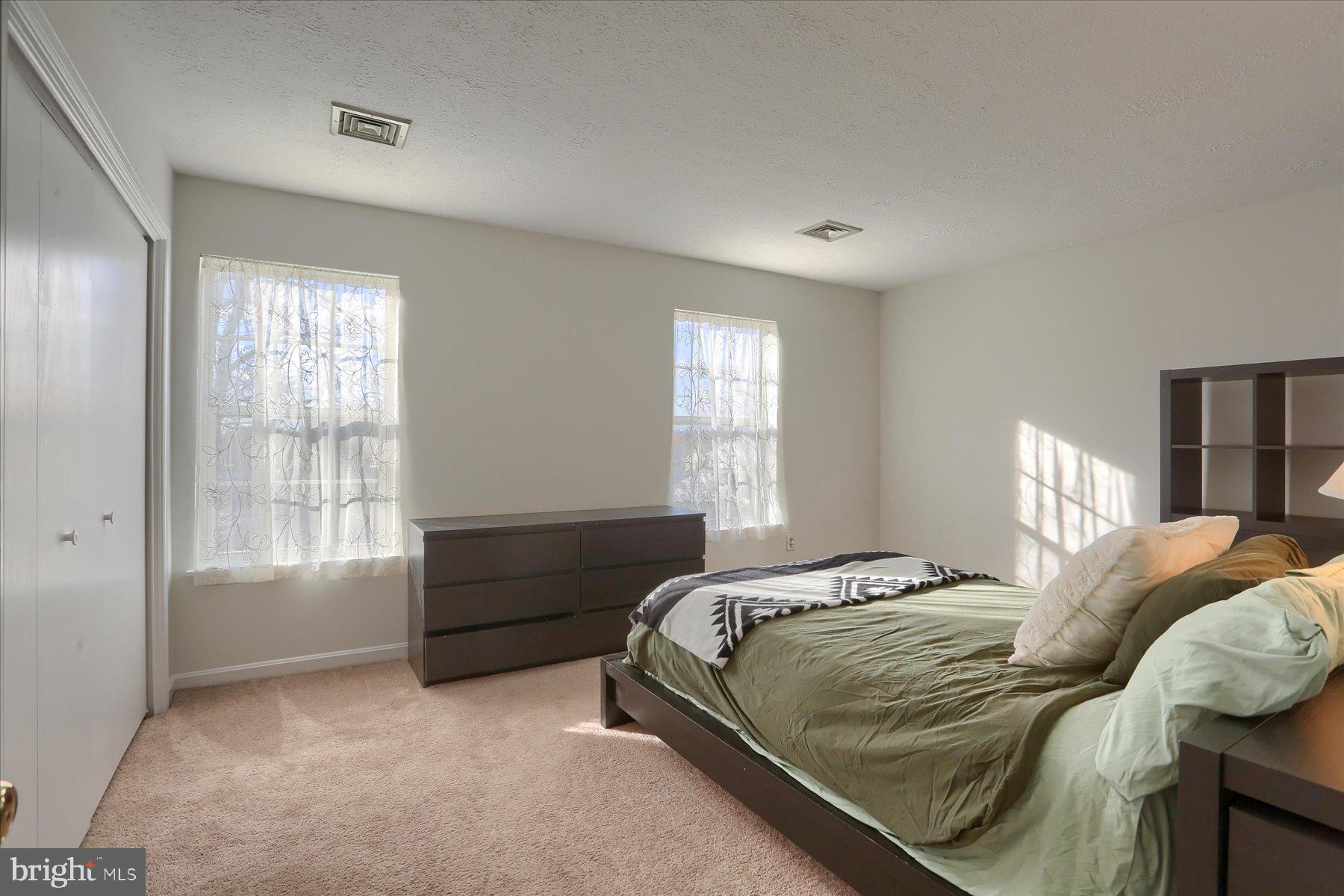 CHARTWOOD MANOR - Residential