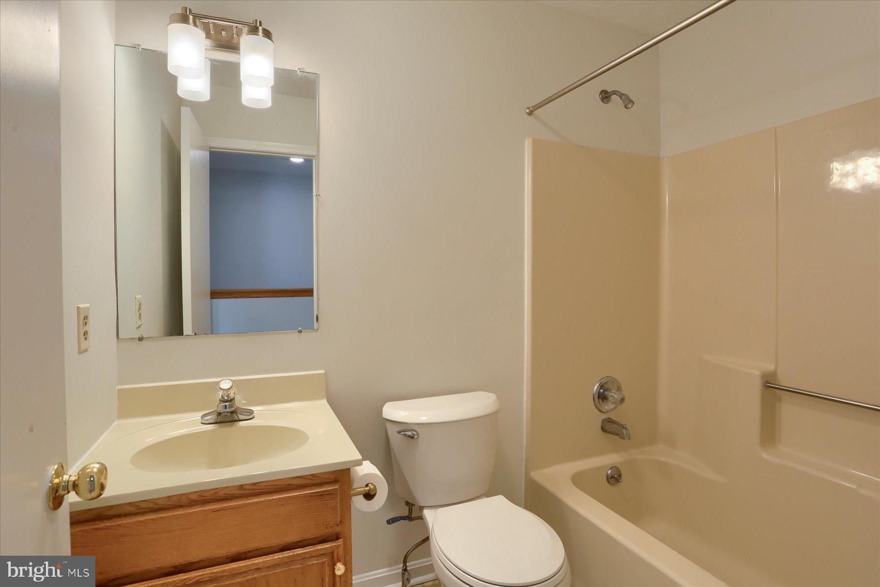 CHARTWOOD MANOR - Residential