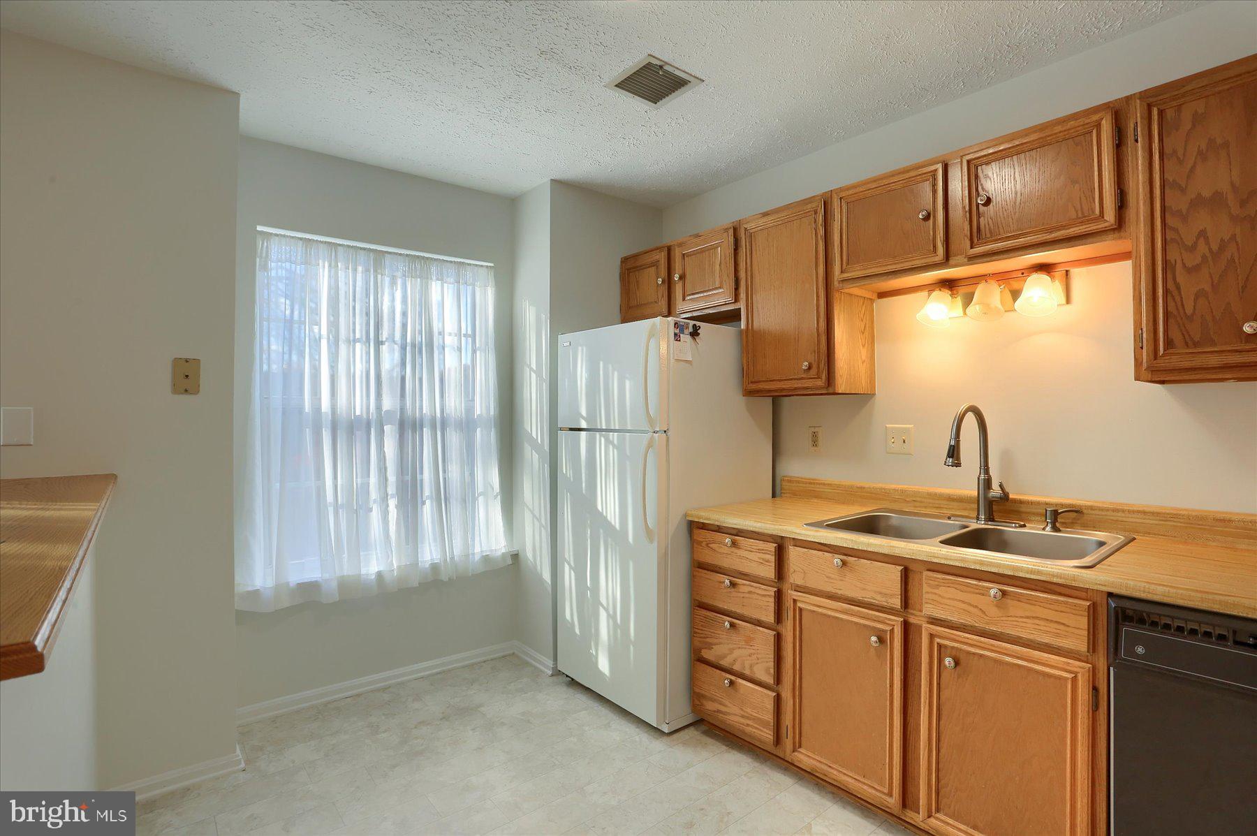 CHARTWOOD MANOR - Residential