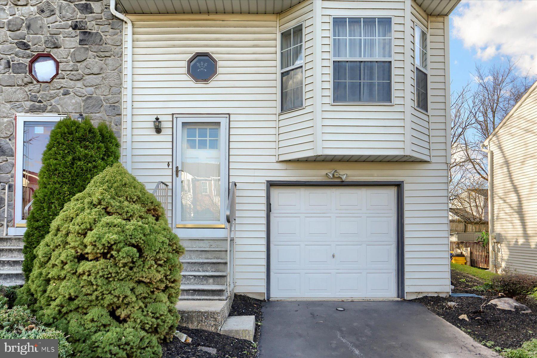 CHARTWOOD MANOR - Residential