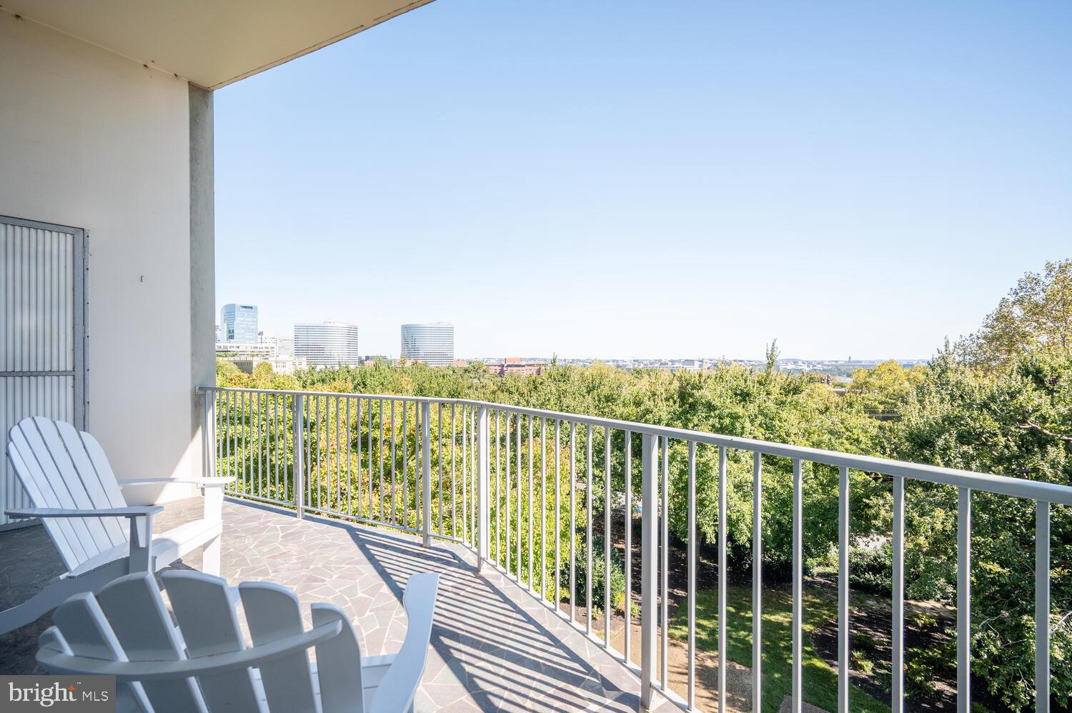 PROSPECT HOUSE - Residential