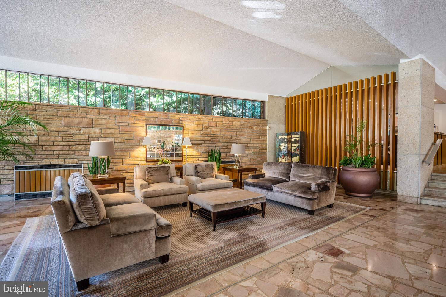 PROSPECT HOUSE - Residential