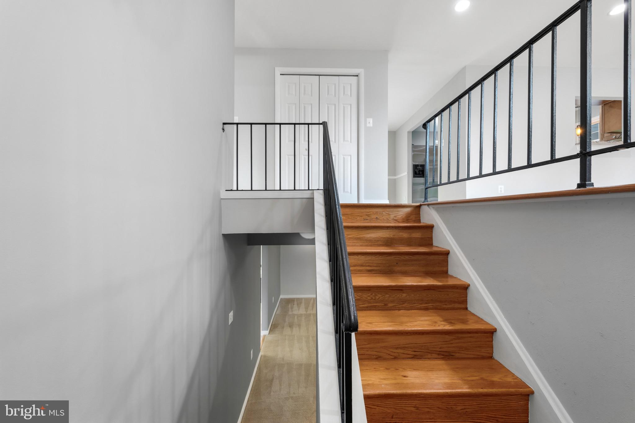7121 KAREN ANNE DRIVE