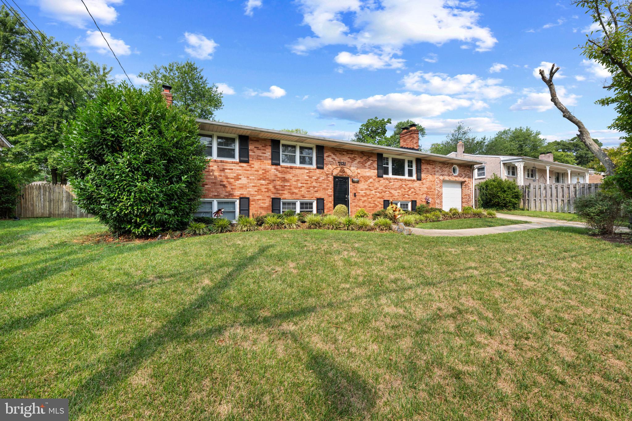 7121 KAREN ANNE DRIVE