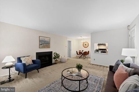 363 OLD FORGE CROSSING 363 DEVON PA 19333