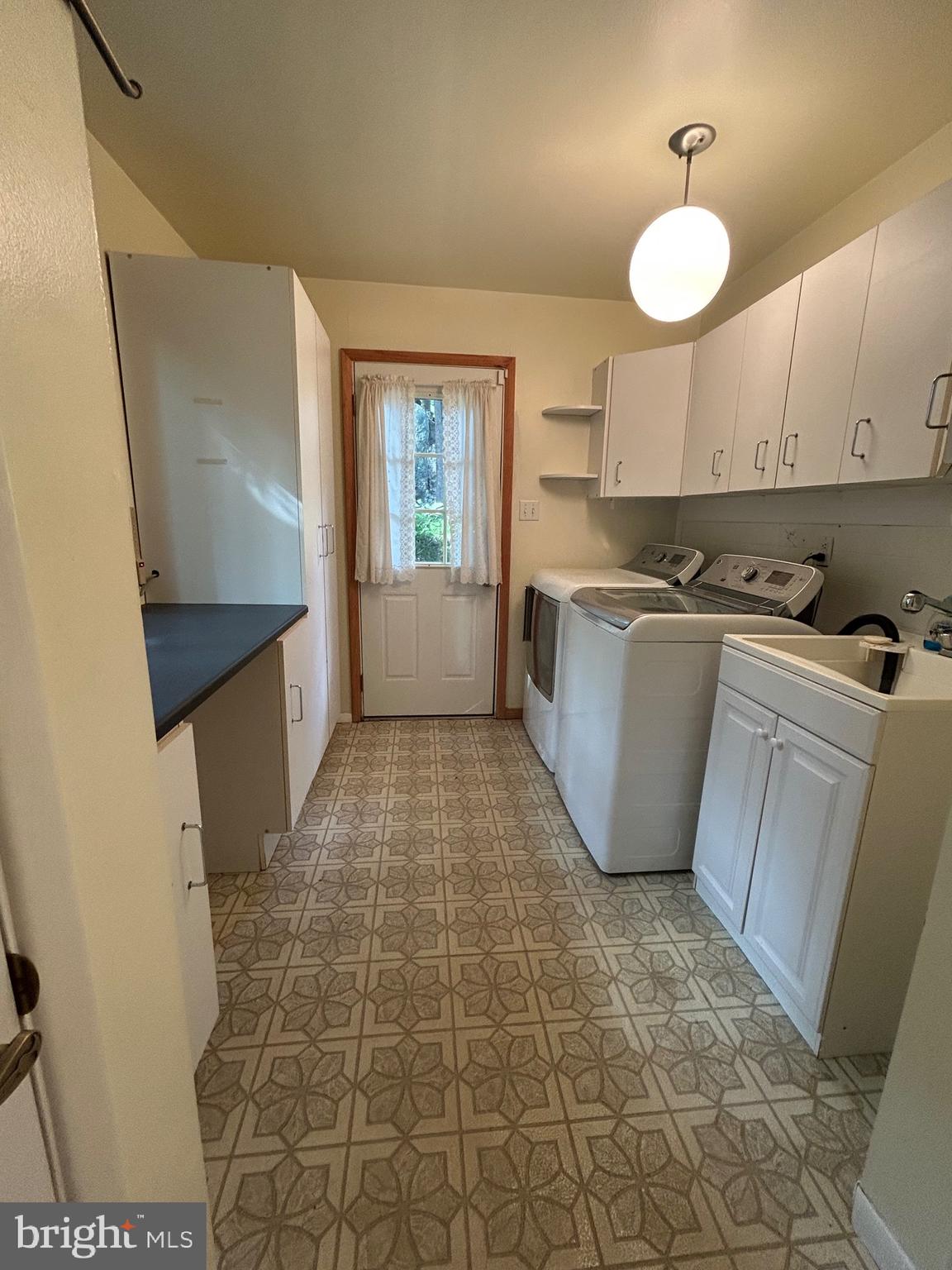 WHITFORD HILLS - Residential