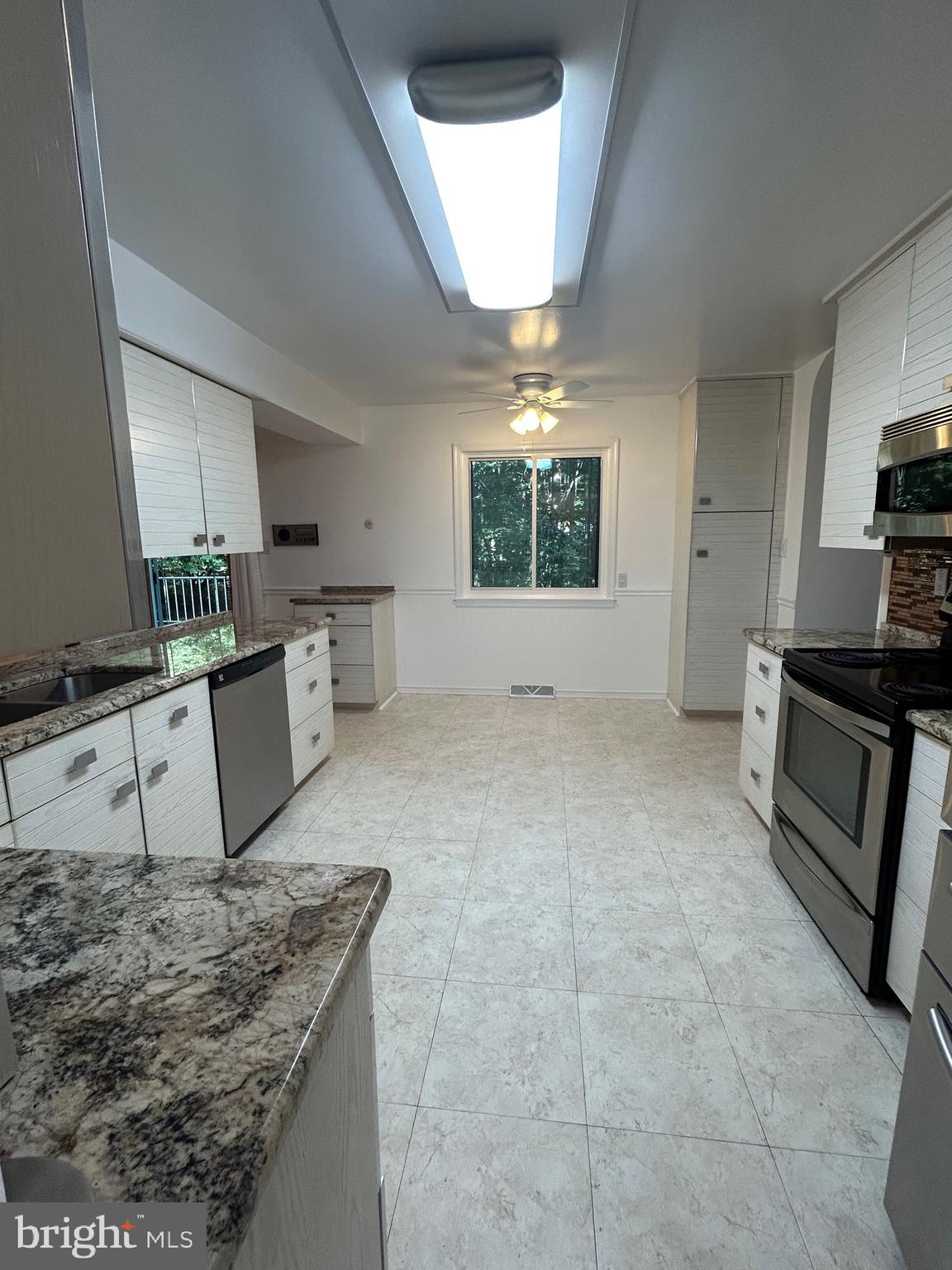 WHITFORD HILLS - Residential