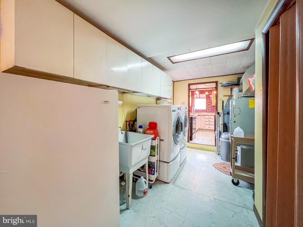 HALLOWELL - Residential