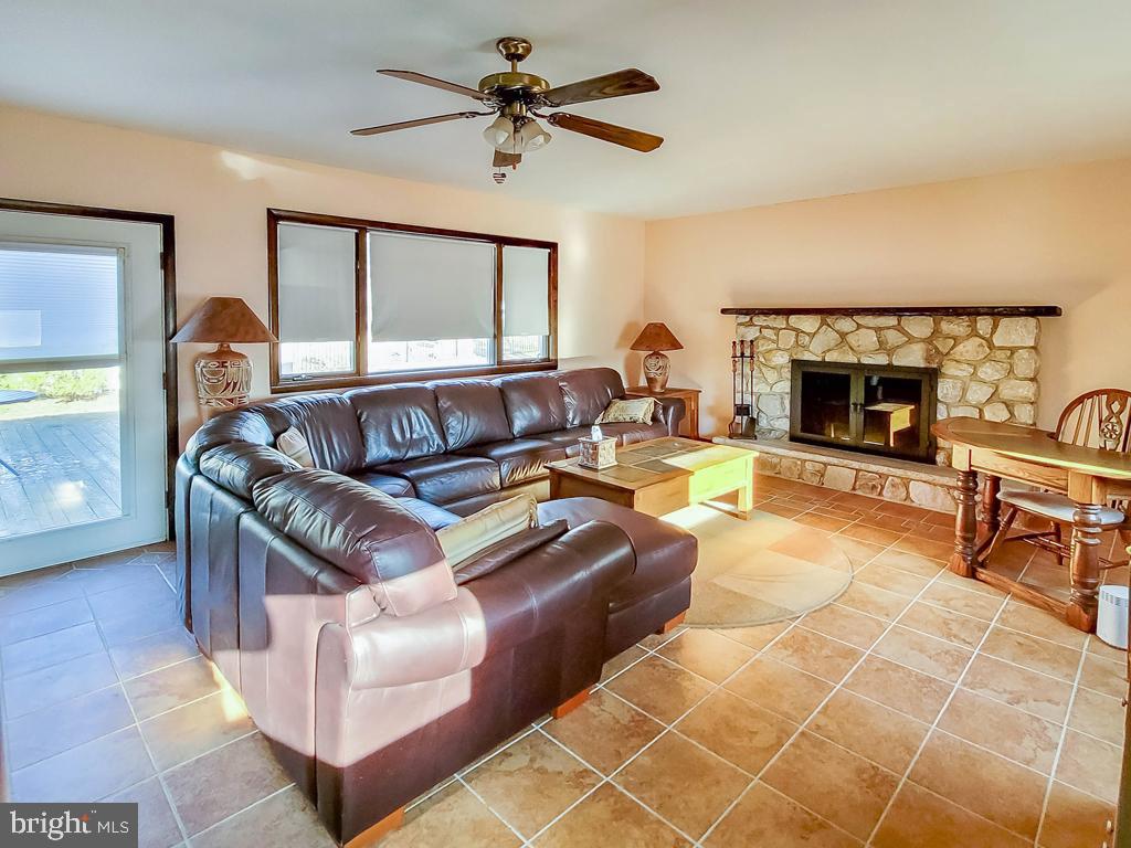 HALLOWELL - Residential