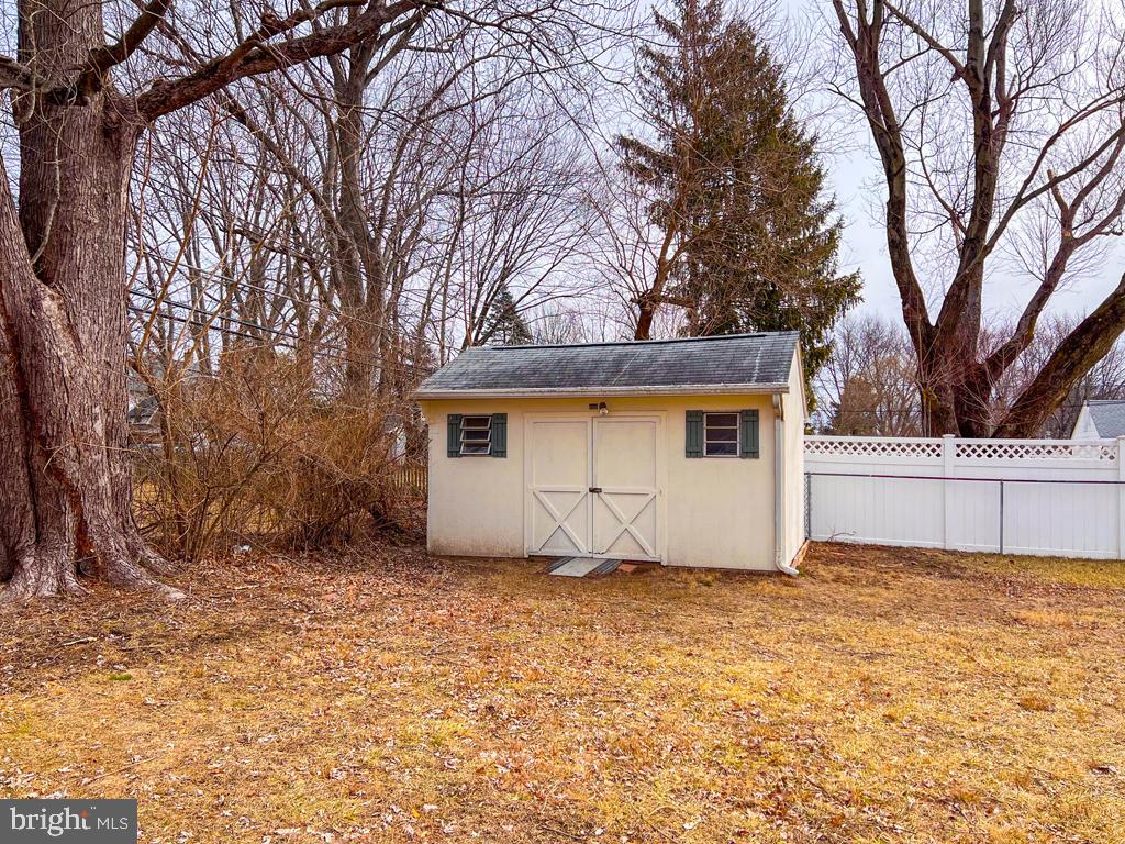 HALLOWELL - Residential