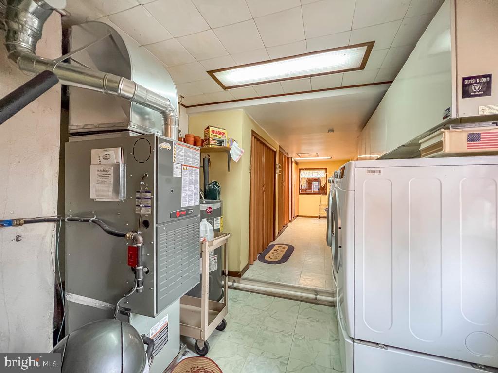 HALLOWELL - Residential