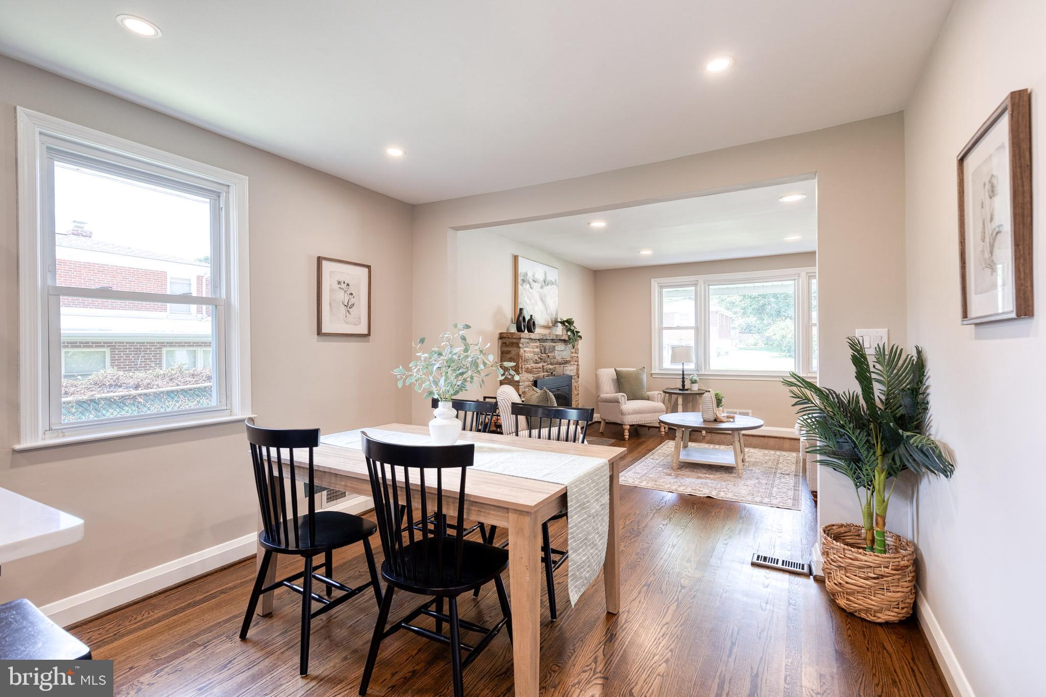 COLONIAL GARDENS - Residential