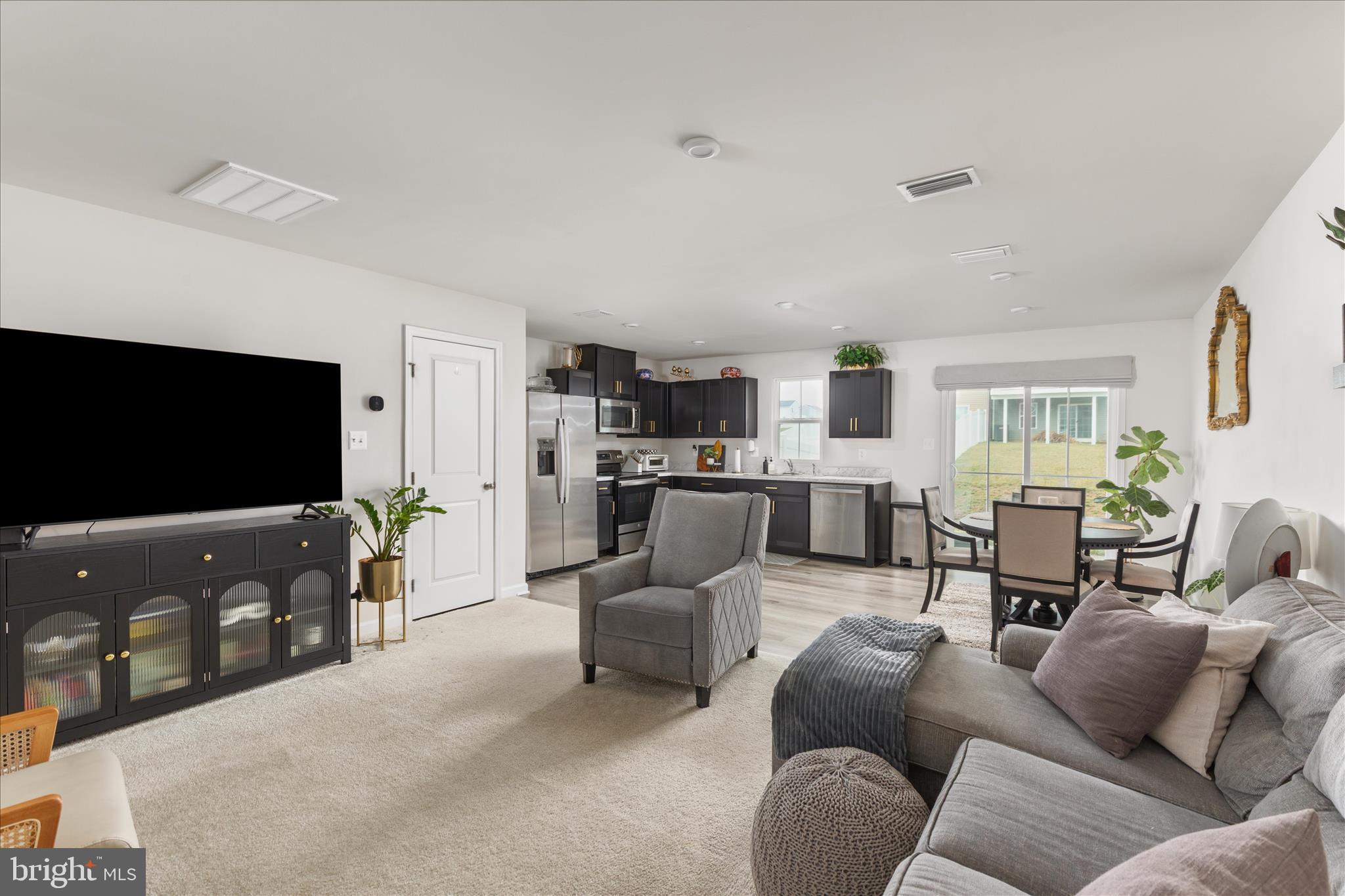 CARDINAL POINTE - Residential