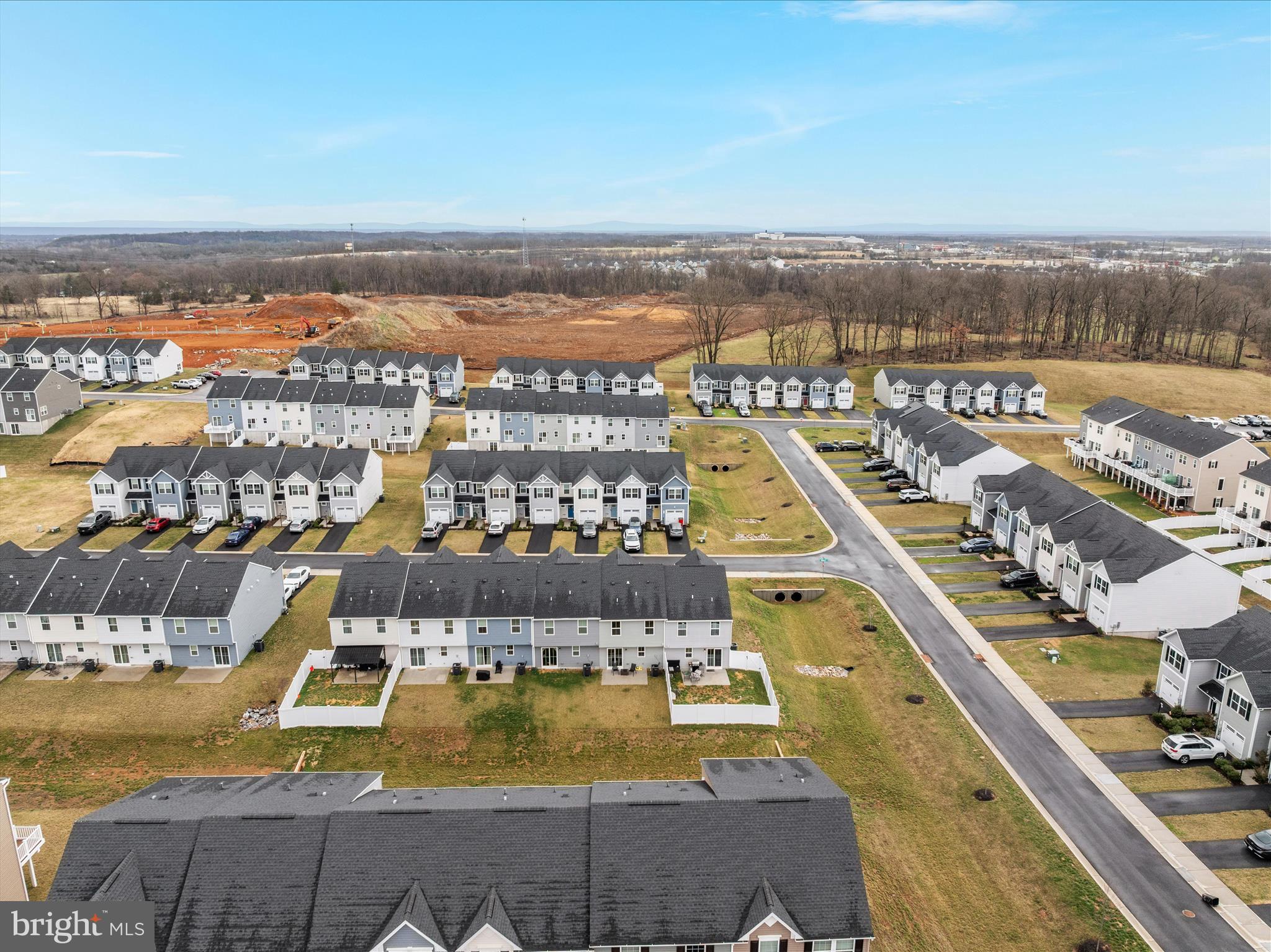 CARDINAL POINTE - Residential