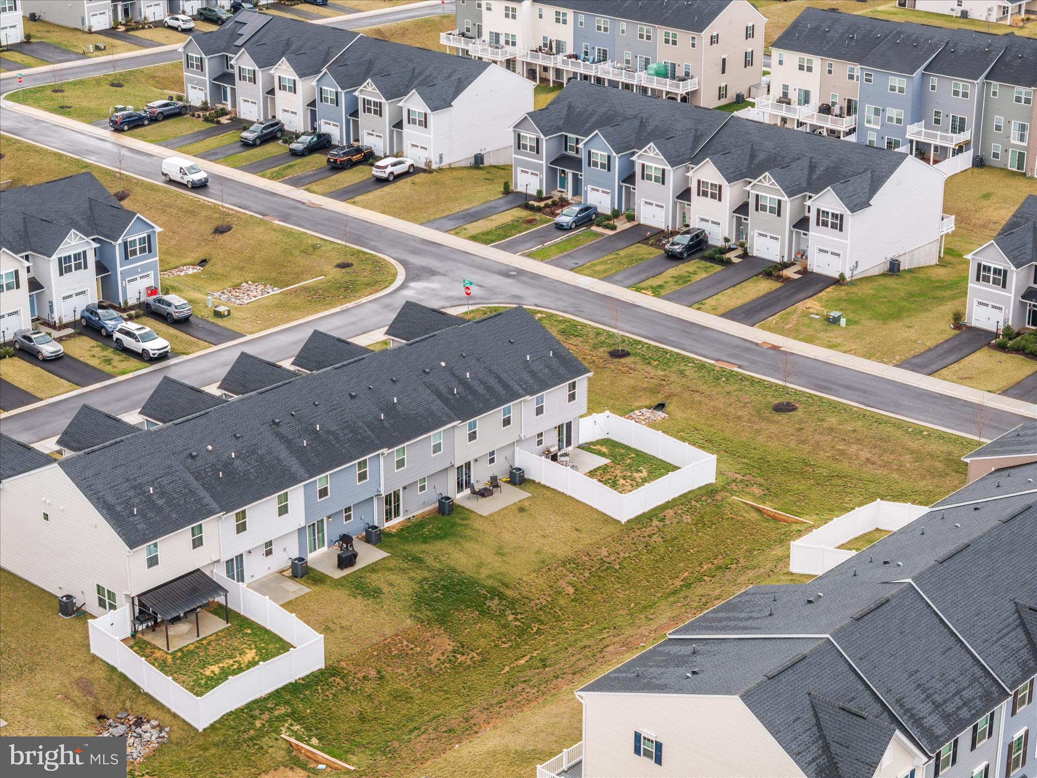 CARDINAL POINTE - Residential