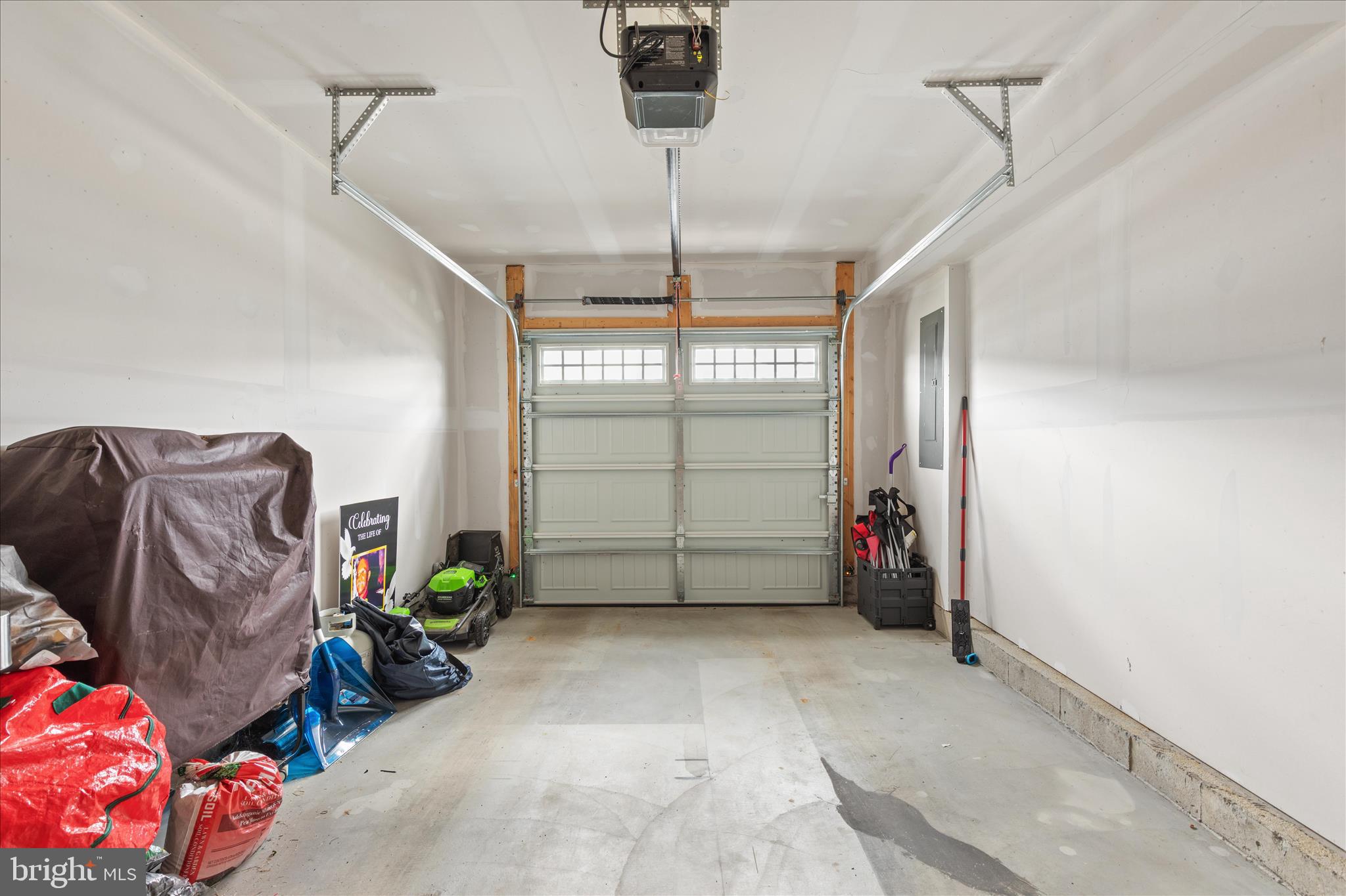 CARDINAL POINTE - Residential