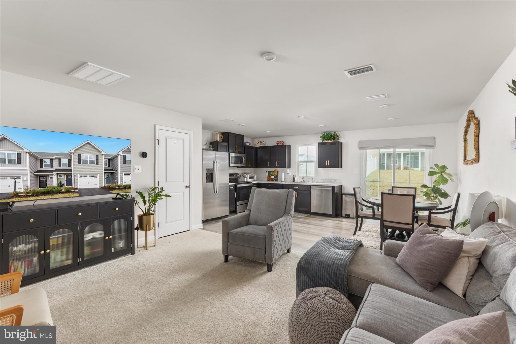 CARDINAL POINTE - Residential