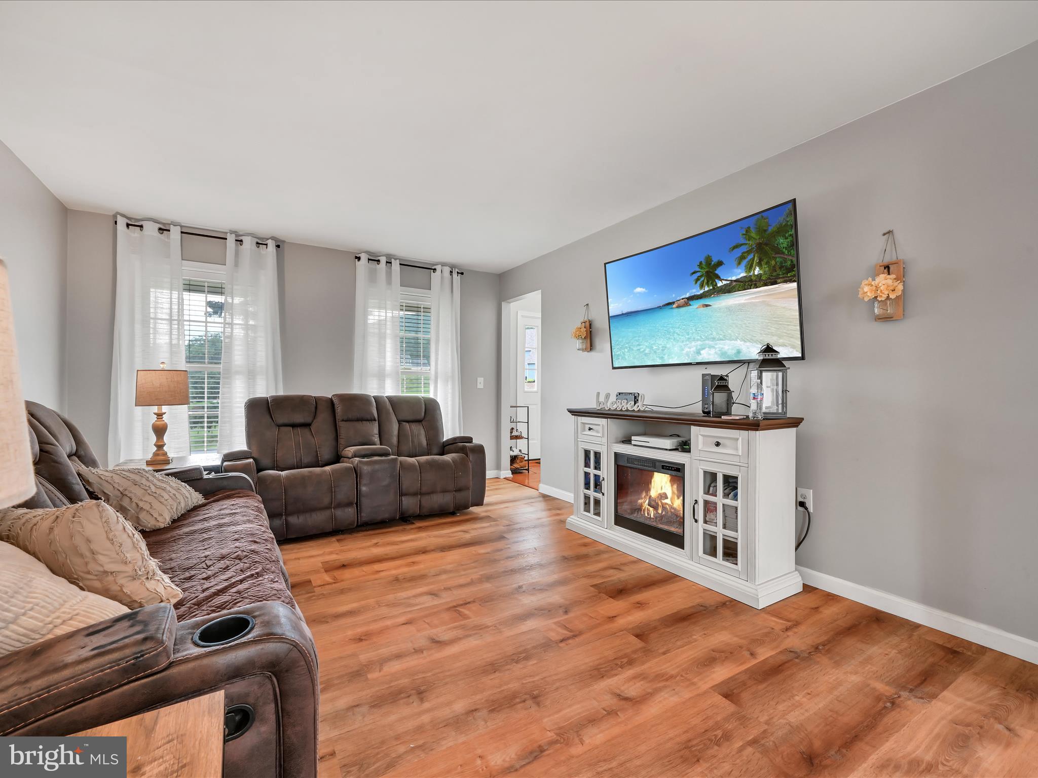 FOUNTAIN SPRINGS - Residential