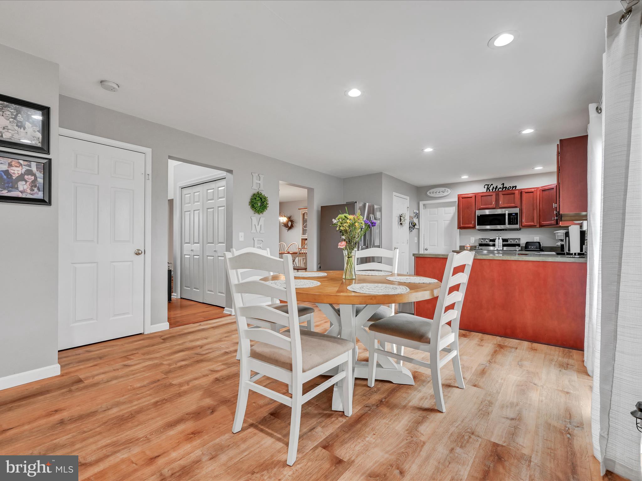 FOUNTAIN SPRINGS - Residential