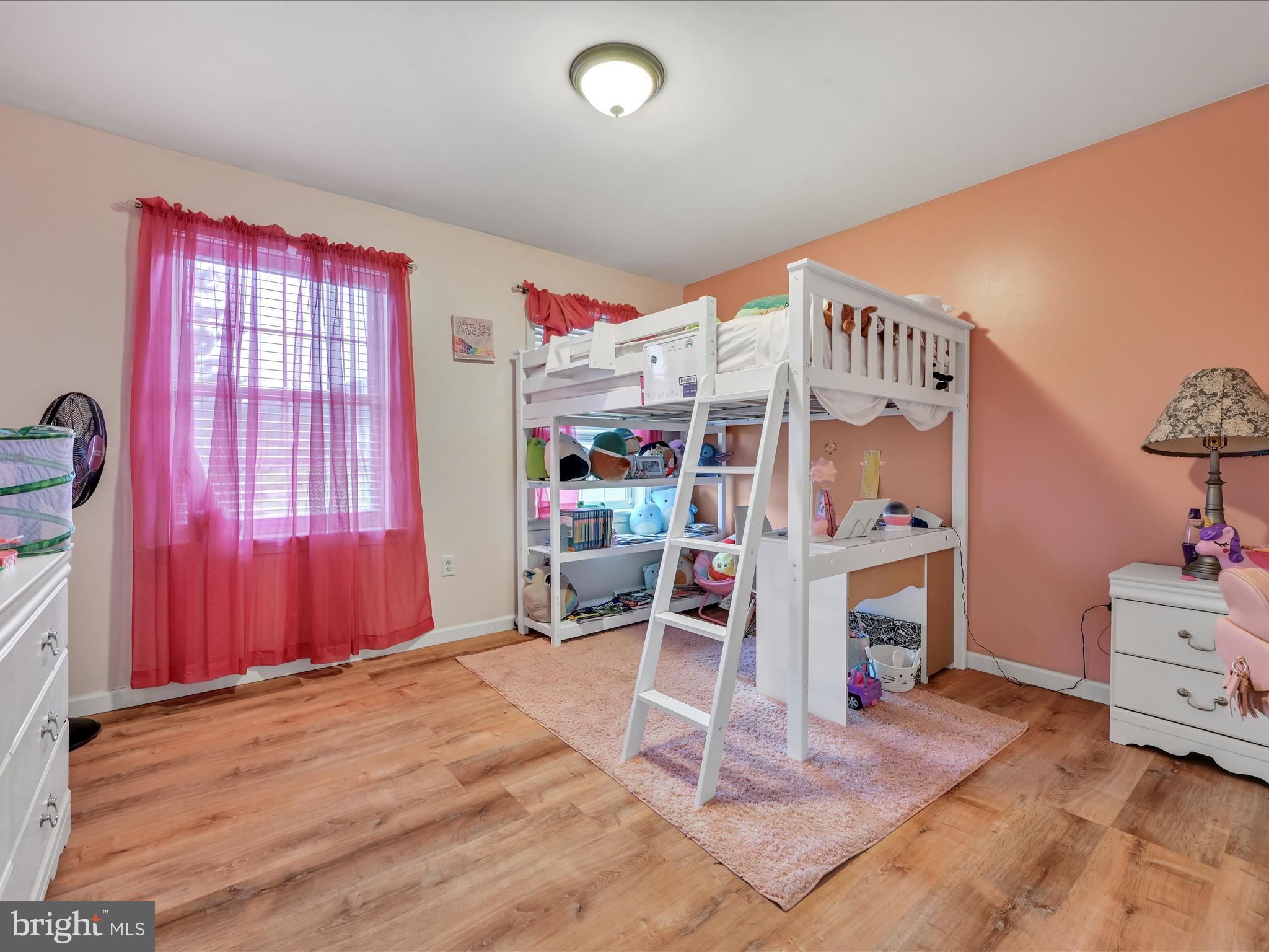 FOUNTAIN SPRINGS - Residential