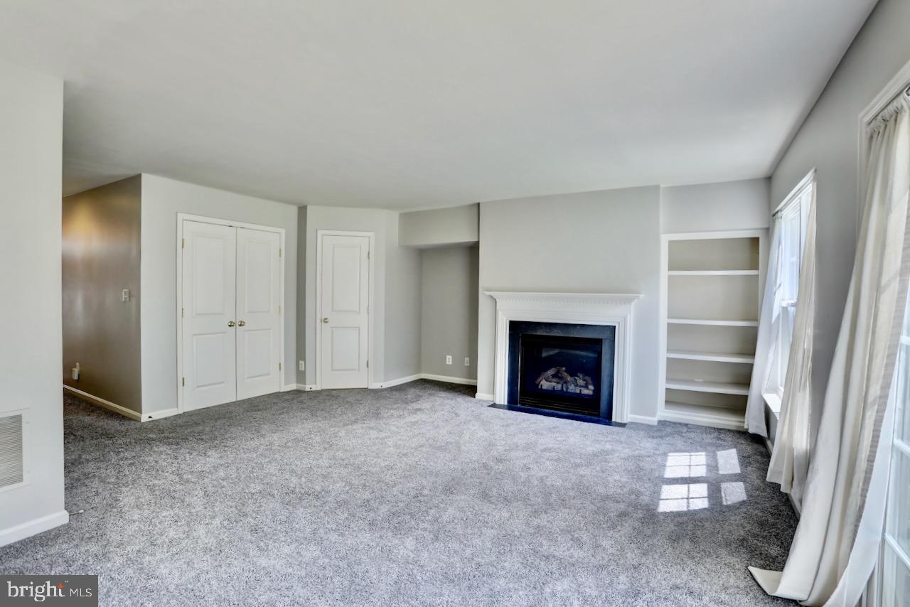 BROADLANDS SOUTH - Residential Lease