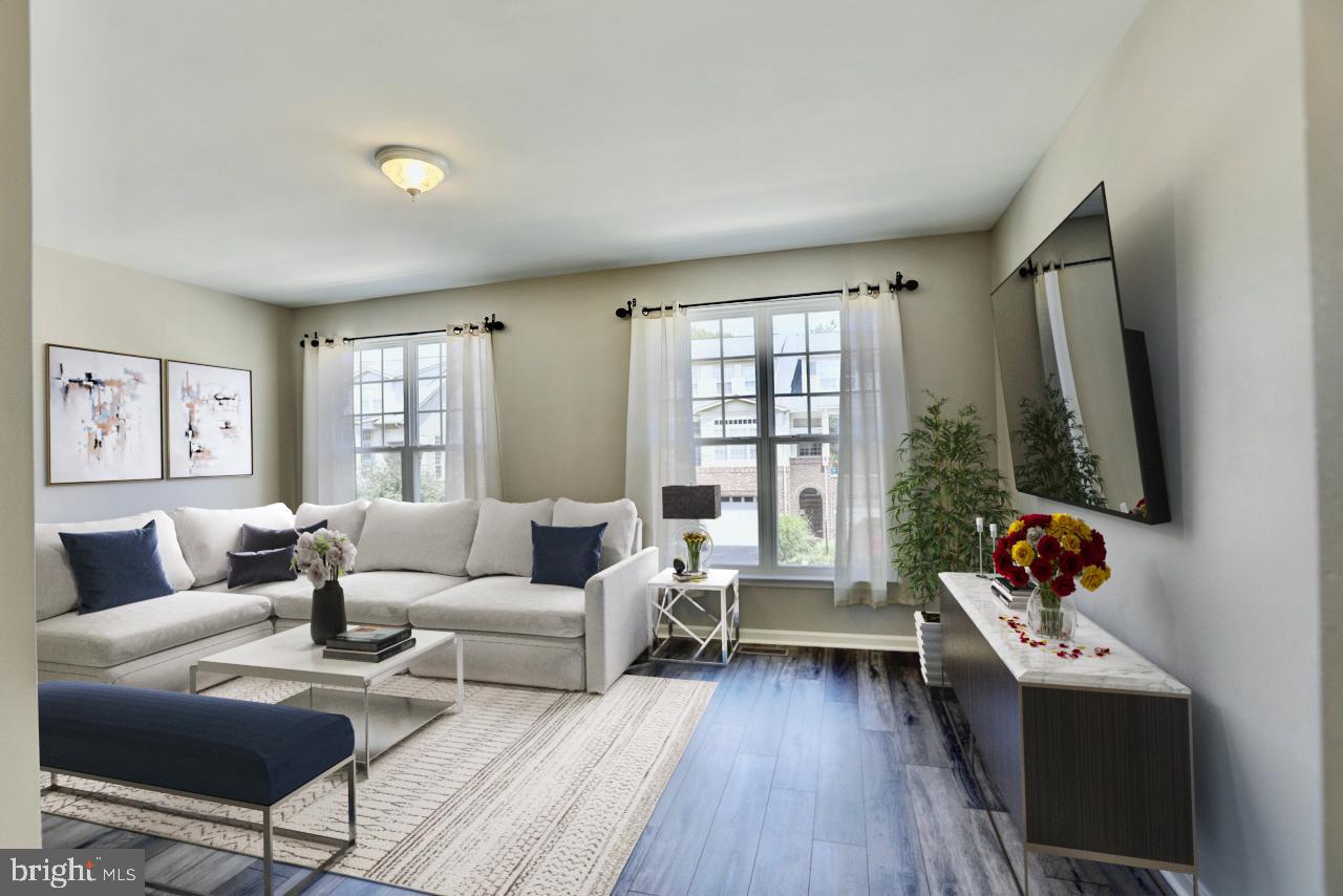 BROADLANDS SOUTH - Residential Lease