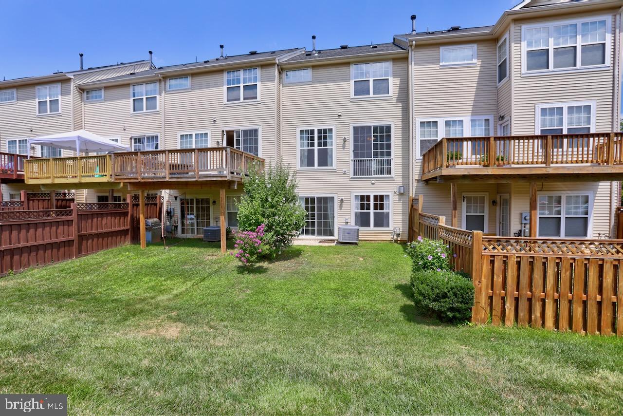 BROADLANDS SOUTH - Residential Lease