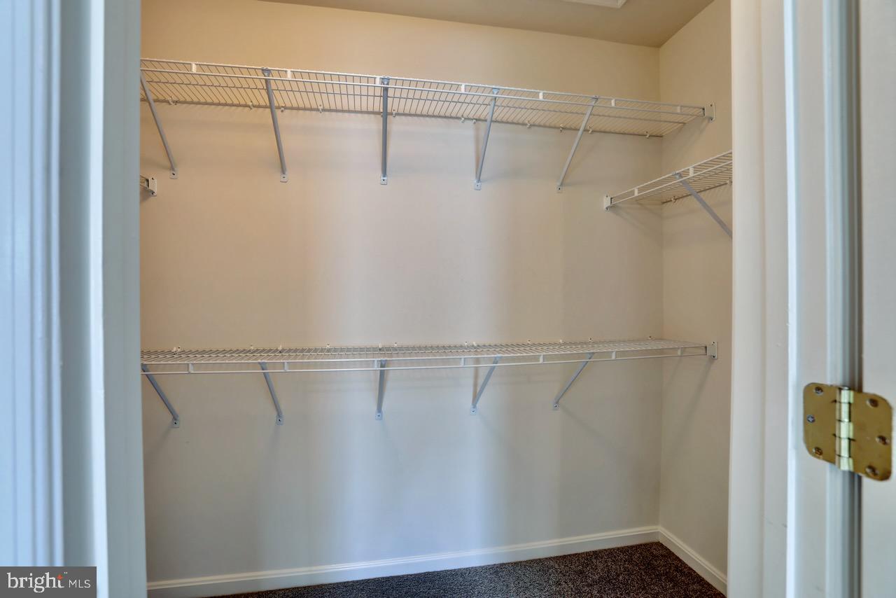 BROADLANDS SOUTH - Residential Lease