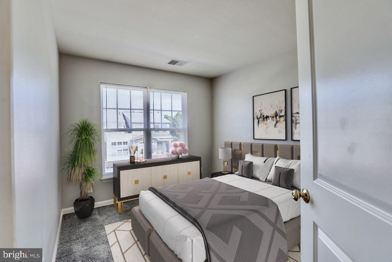 BROADLANDS SOUTH - Residential Lease