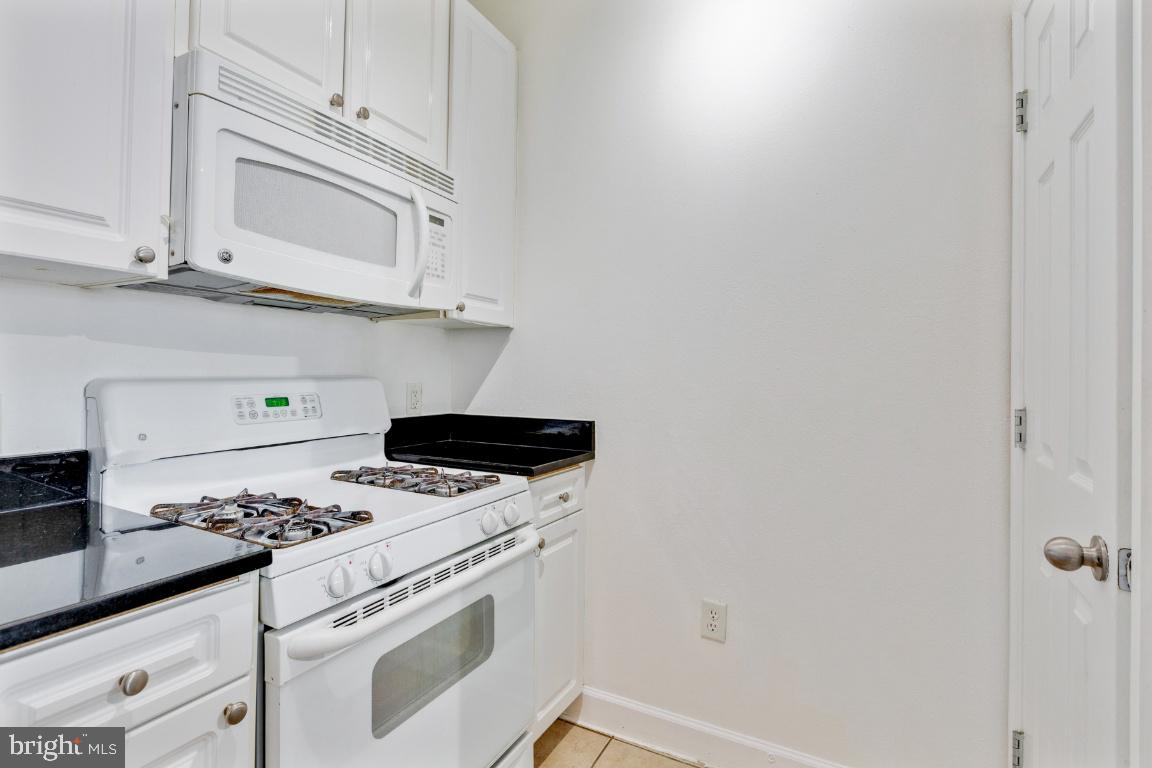 FITZ AT ROCKVILLE TOWN C - Residential