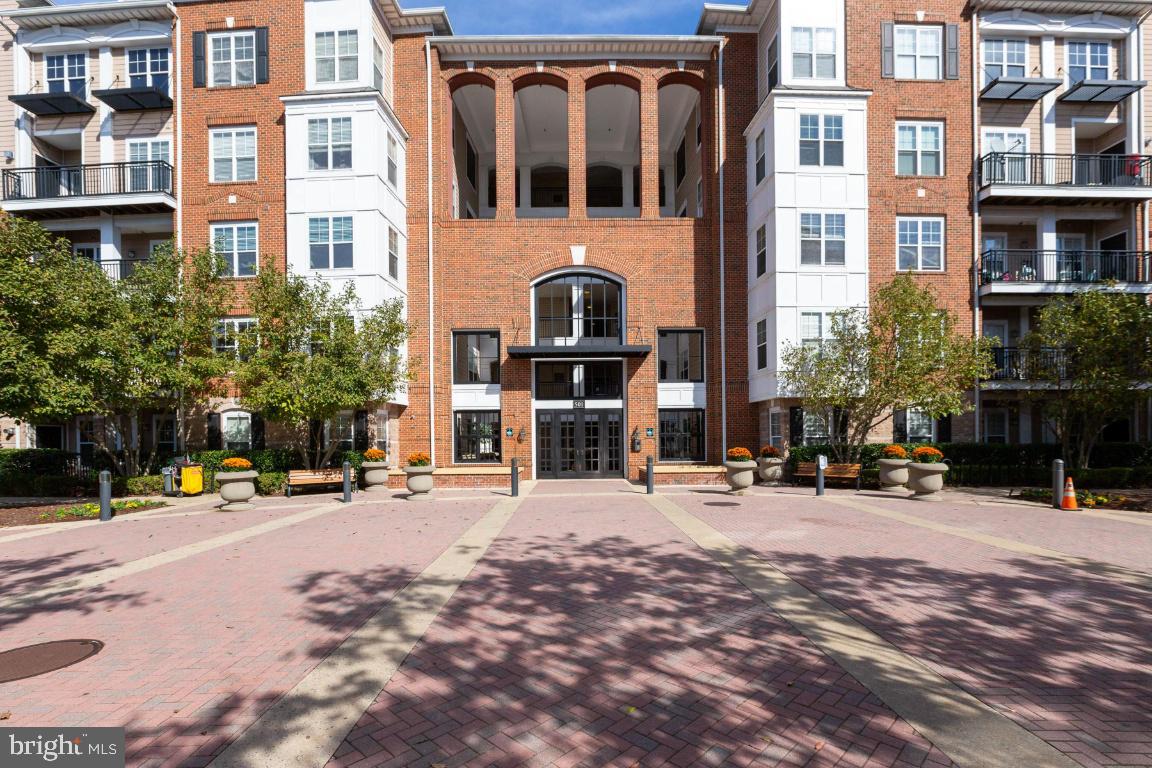 FITZ AT ROCKVILLE TOWN C - Residential