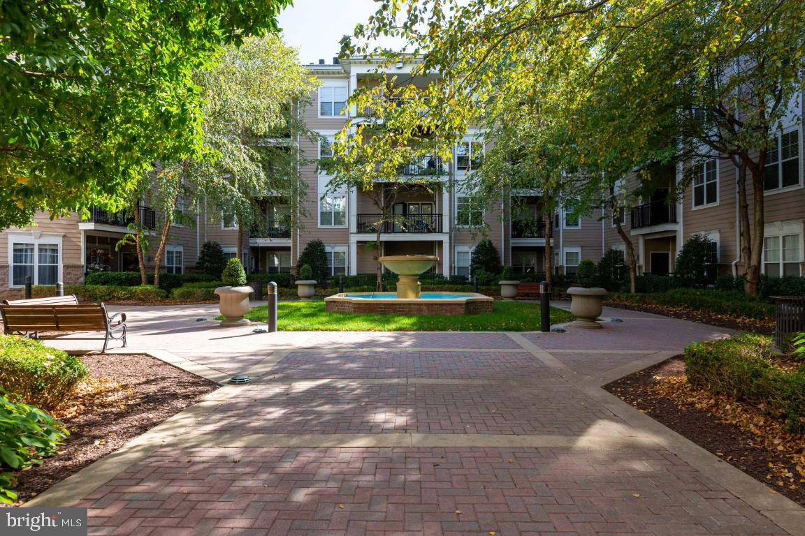 FITZ AT ROCKVILLE TOWN C - Residential