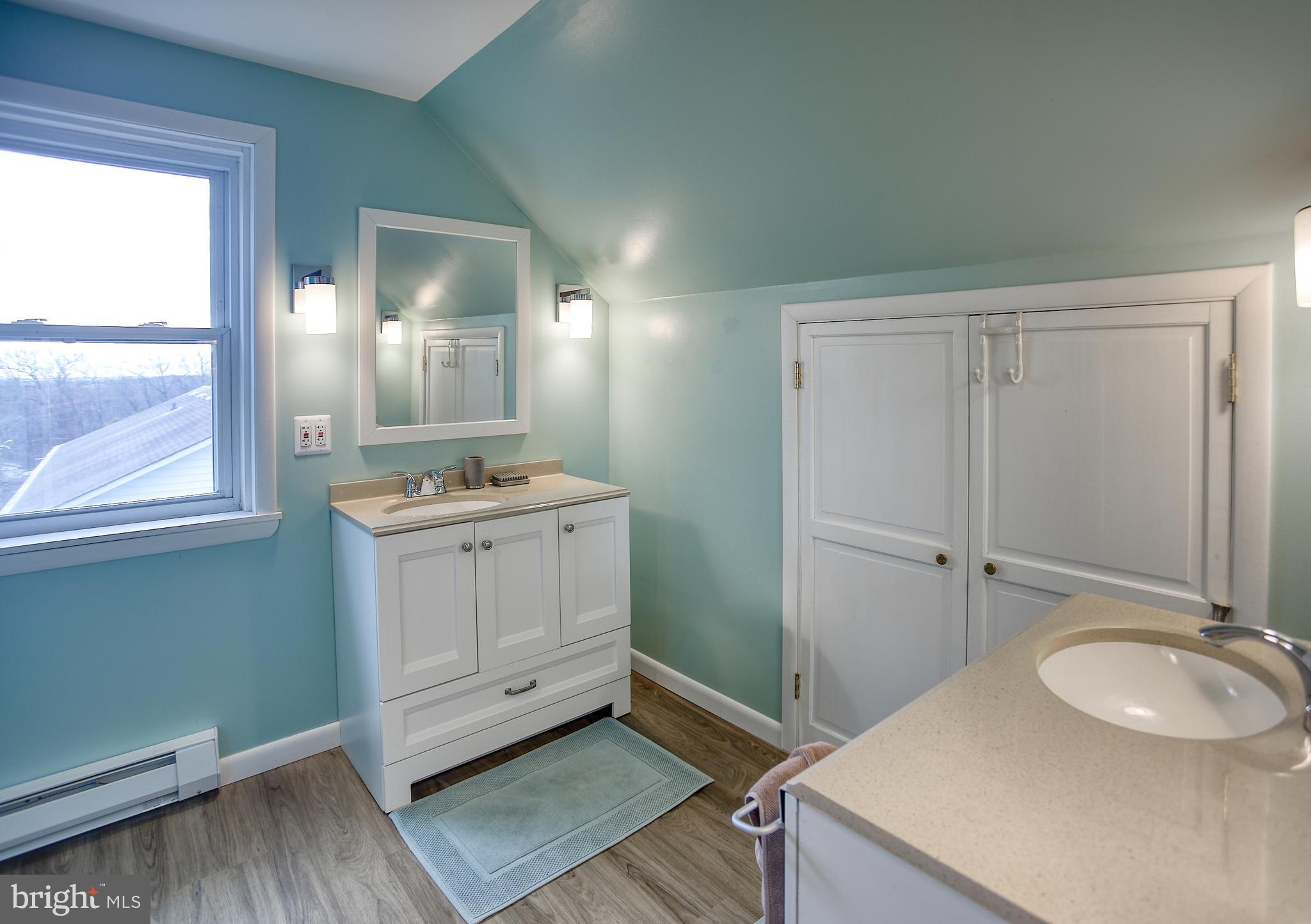 PARKVILLE - Residential