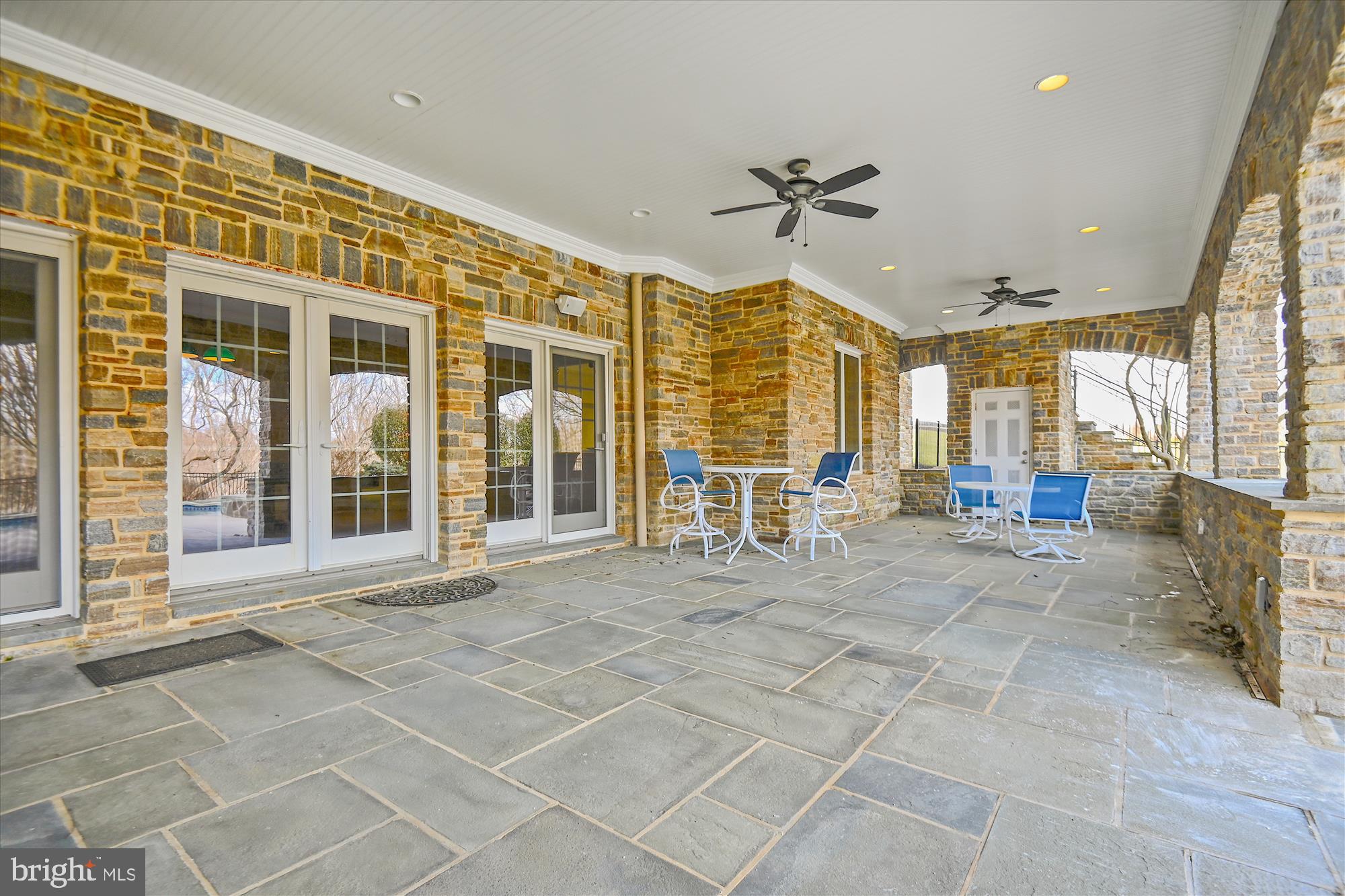 NICHOLSONS MANOR - Residential