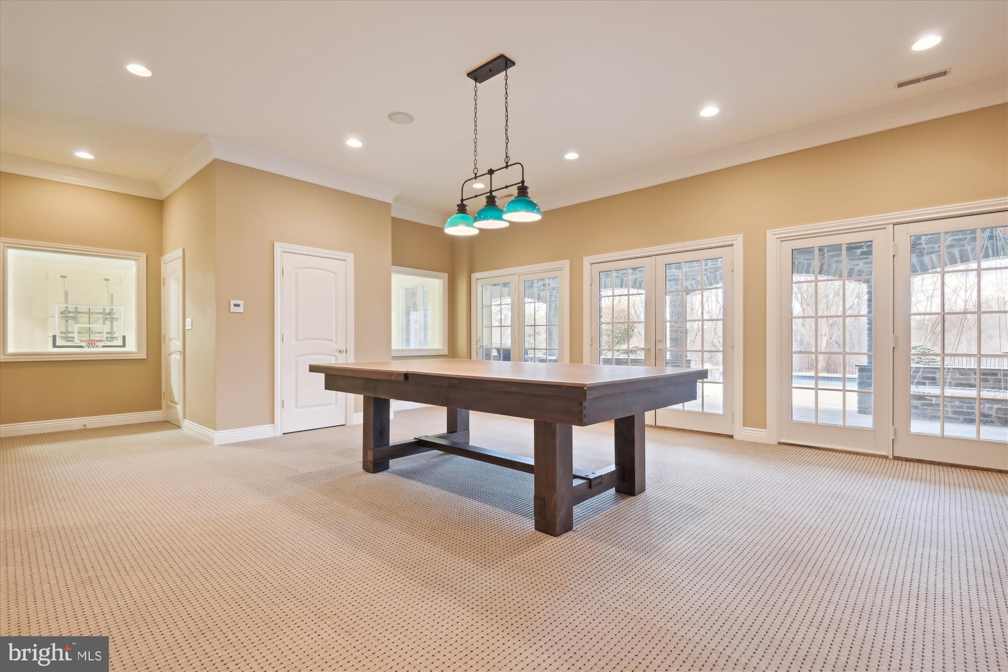 NICHOLSONS MANOR - Residential