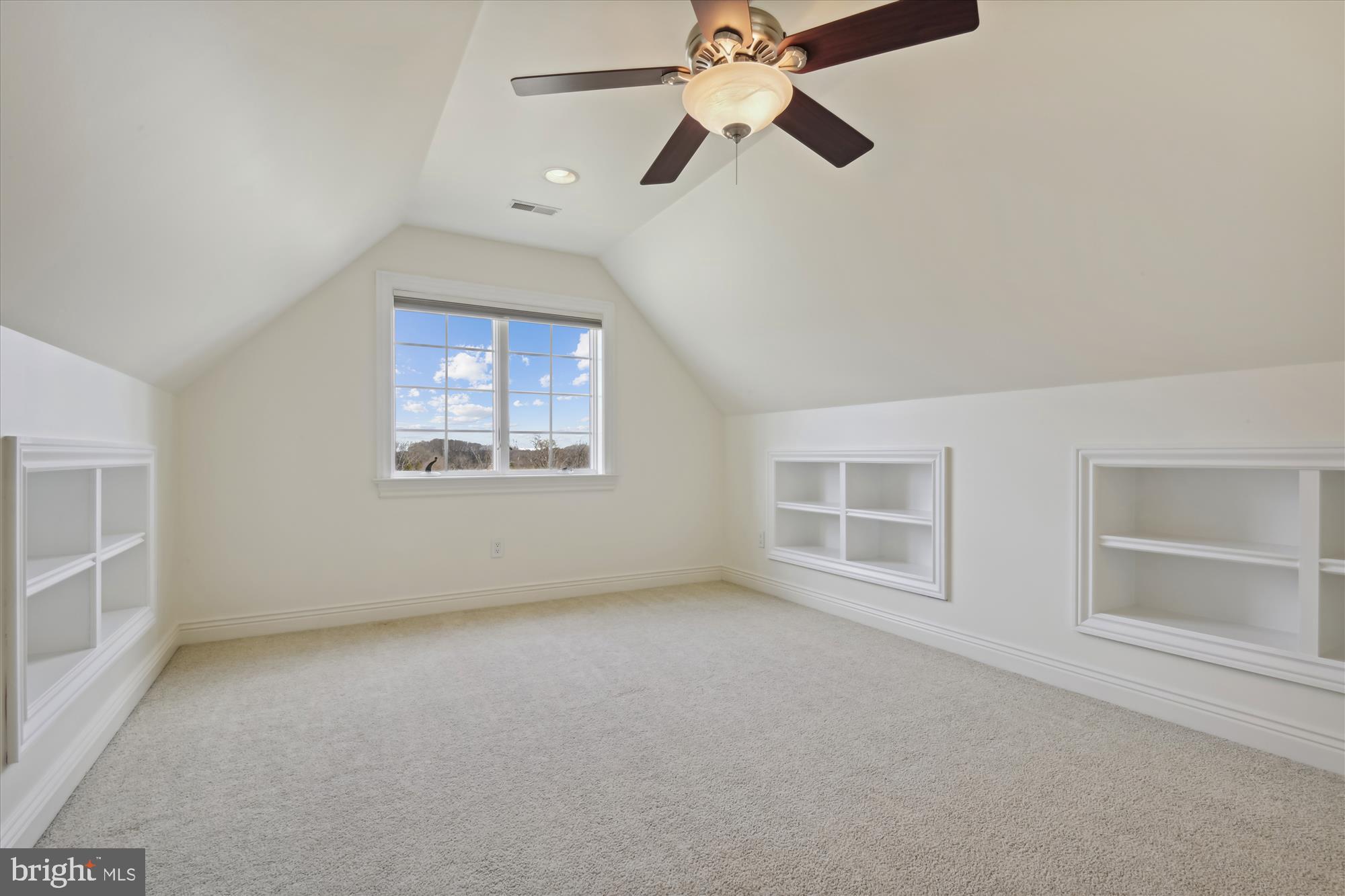 NICHOLSONS MANOR - Residential