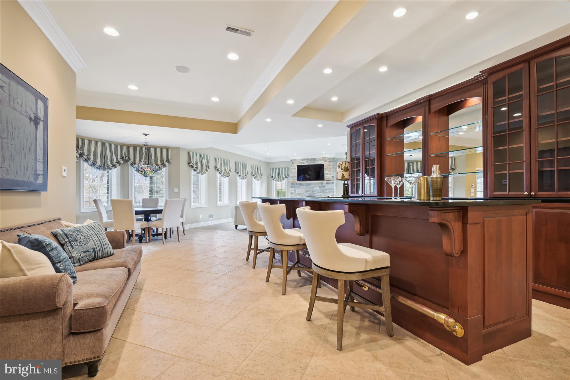 NICHOLSONS MANOR - Residential