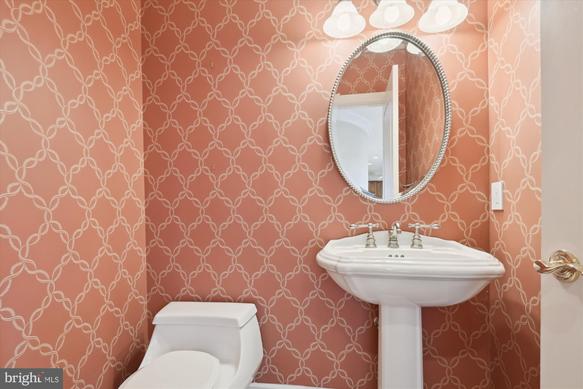 NICHOLSONS MANOR - Residential