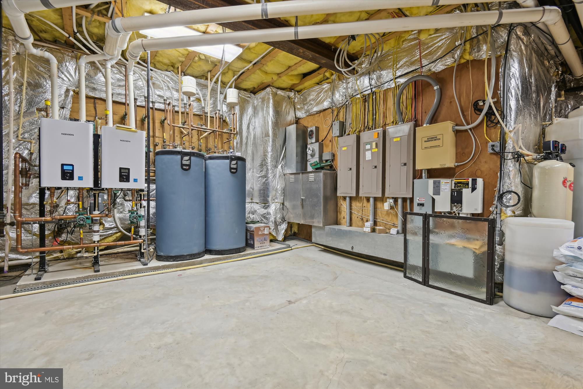 NICHOLSONS MANOR - Residential