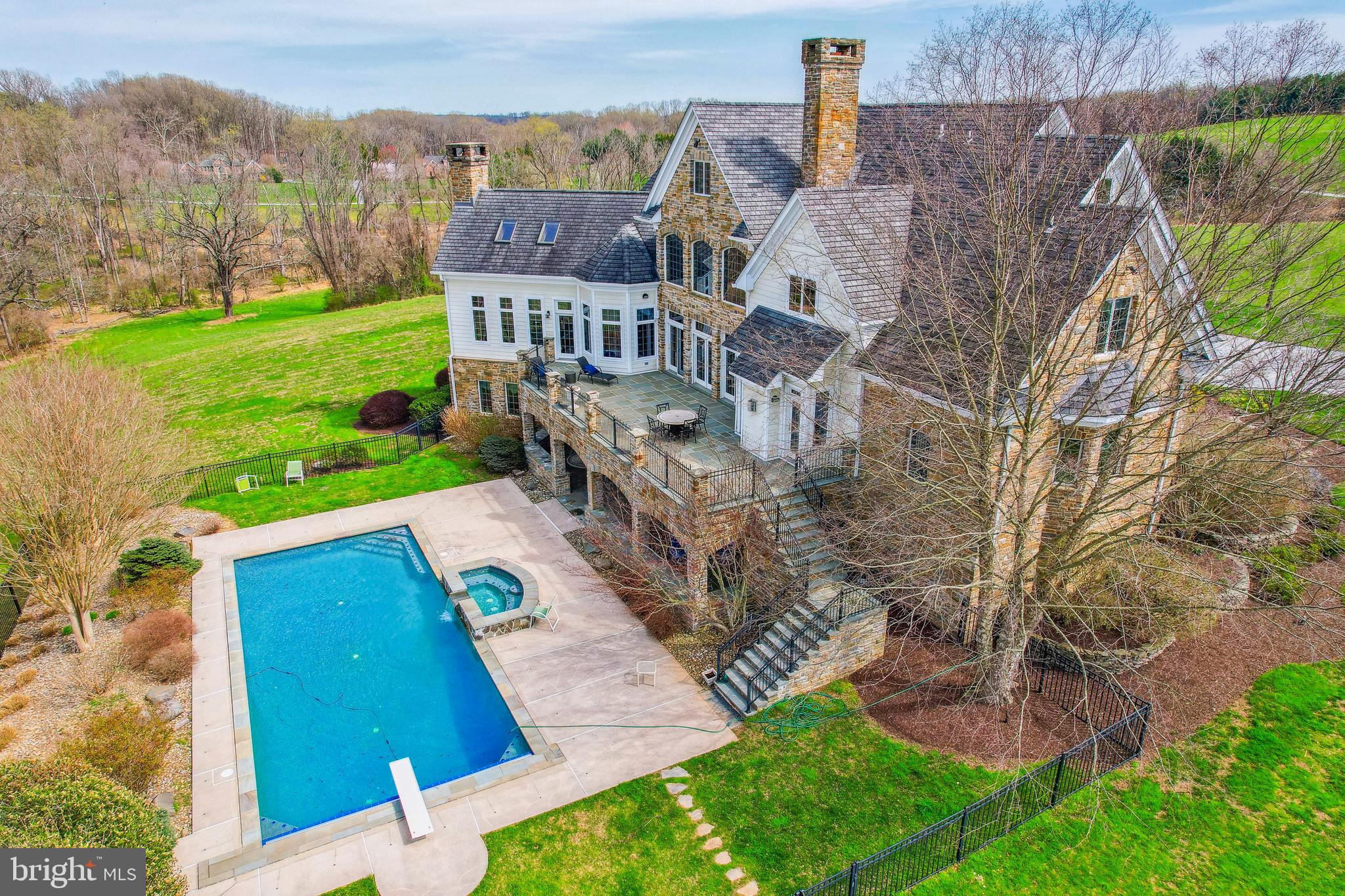 NICHOLSONS MANOR - Residential