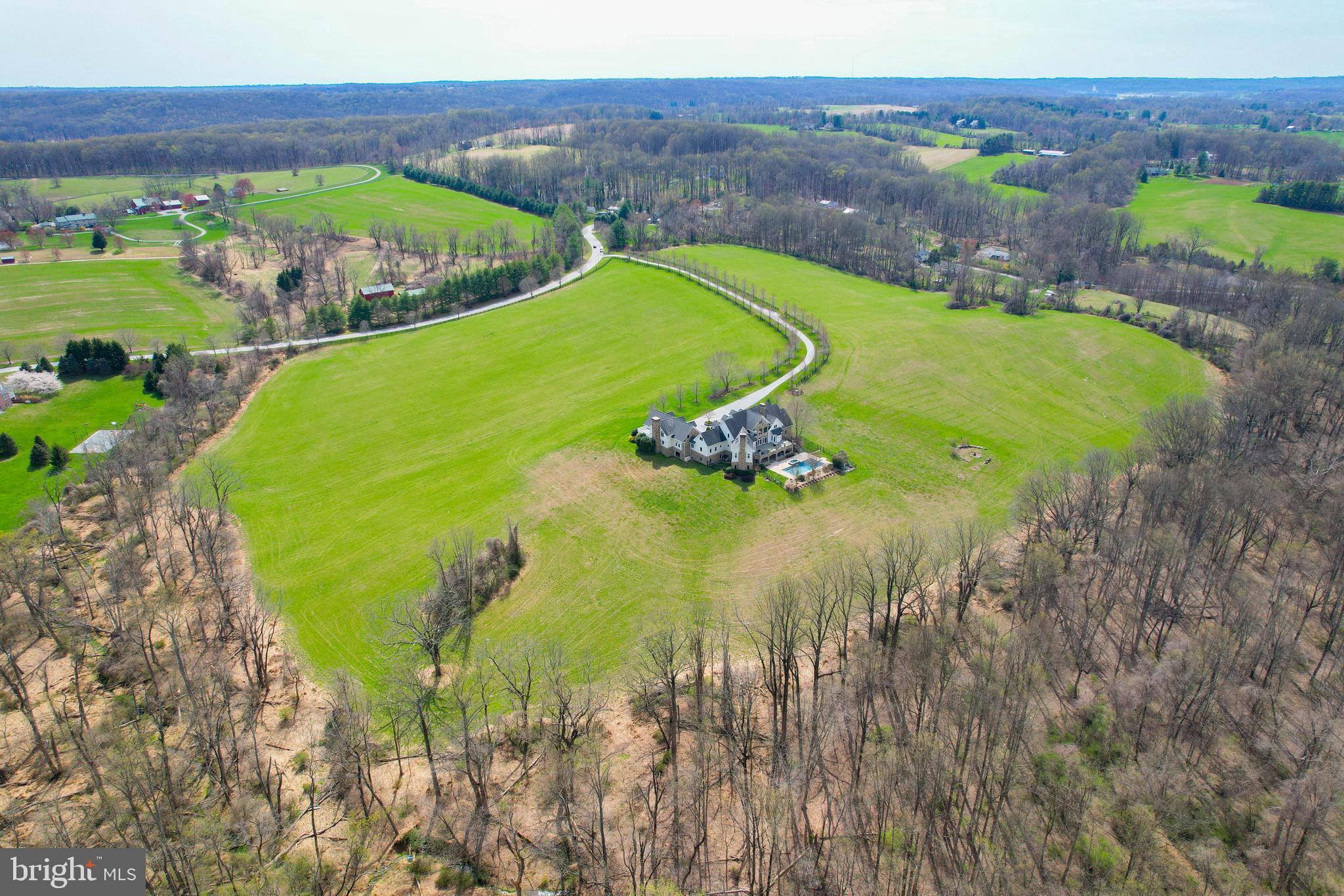 NICHOLSONS MANOR - Residential