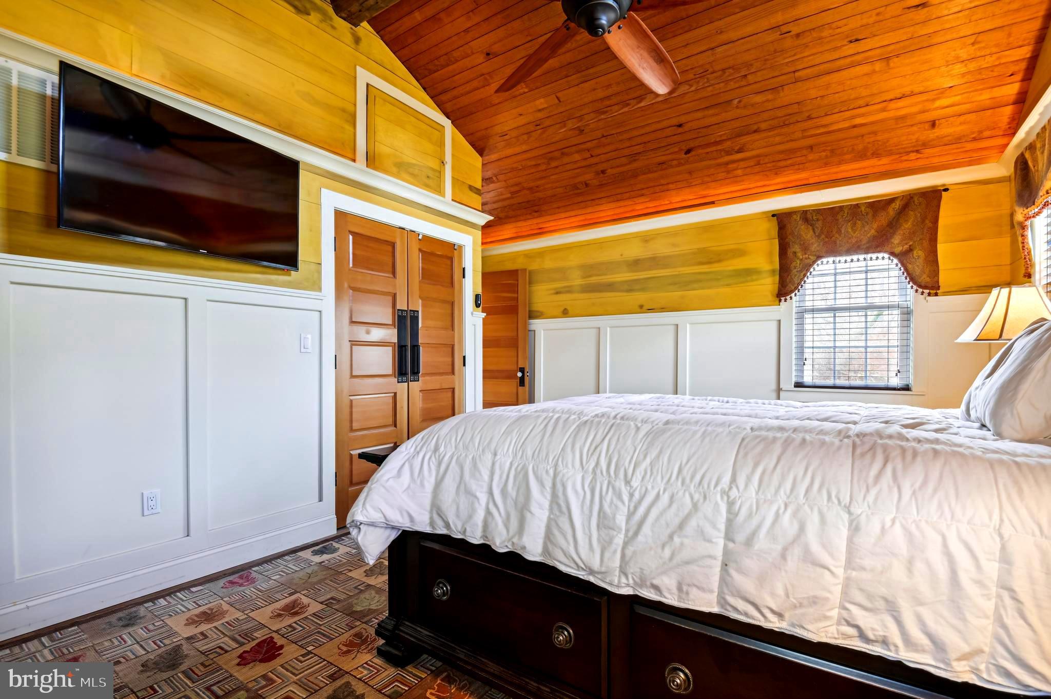 NICHOLSONS MANOR - Residential