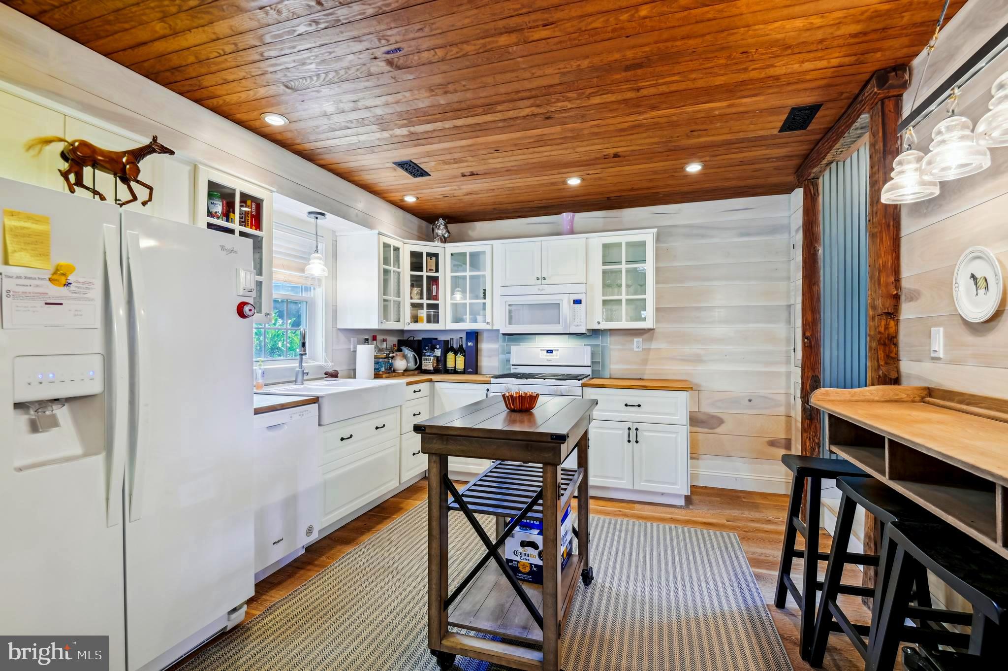 NICHOLSONS MANOR - Residential