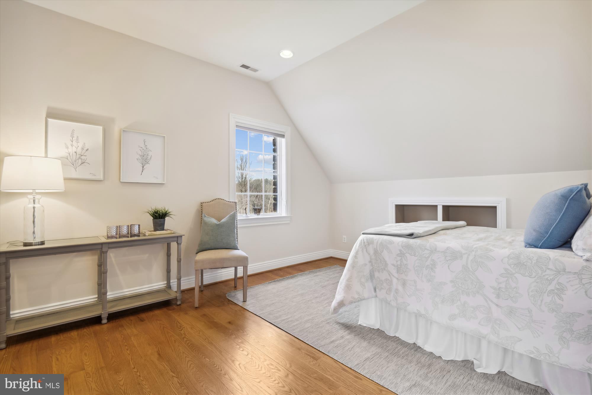 NICHOLSONS MANOR - Residential