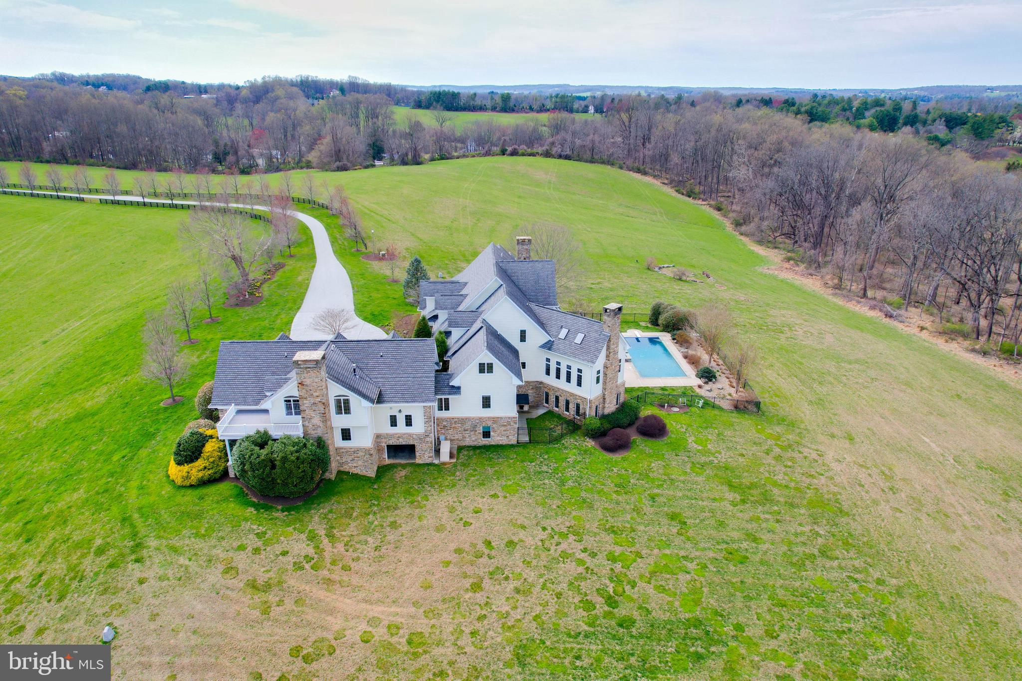 NICHOLSONS MANOR - Residential