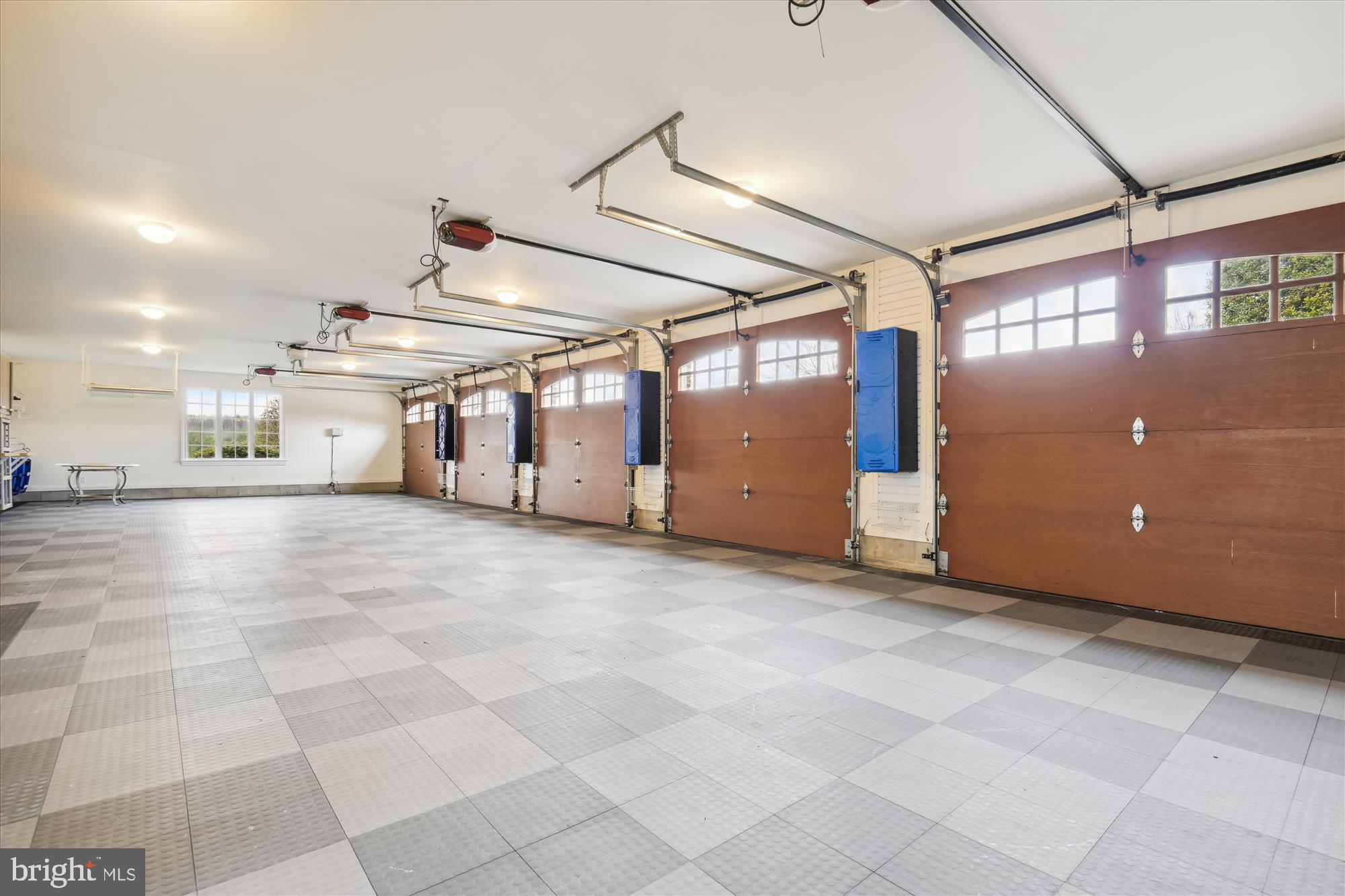 NICHOLSONS MANOR - Residential