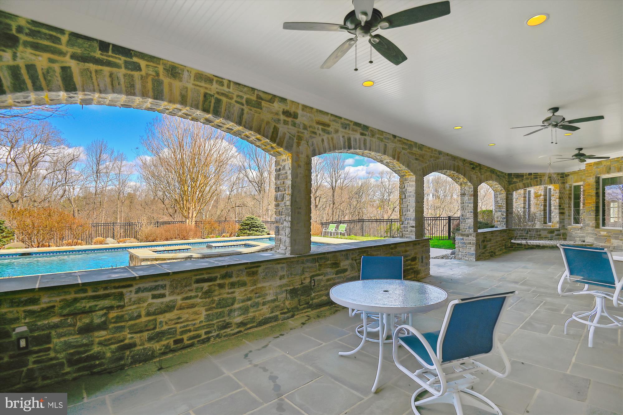 NICHOLSONS MANOR - Residential